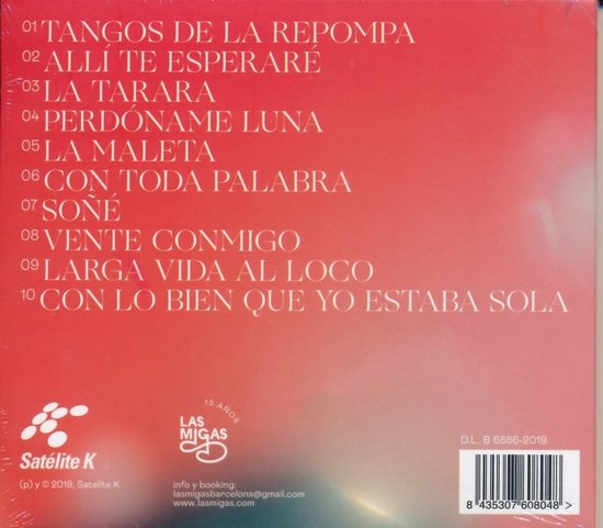 Achterkant van de CD 'Cuatro' van Las Migas met tracklist op rode achtergrond.