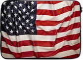 Laptophoes 14 inch 36x26 cm - Vlaggen - Macbook & Laptop sleeve Close-up van de Amerikaanse vlag - Laptop hoes met foto