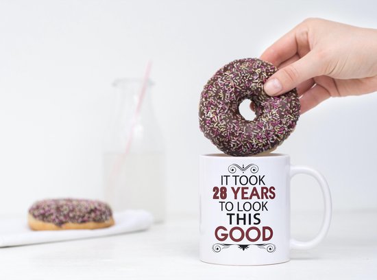 Tasse d'anniversaire Il a fallu 28 ans pour être aussi belle