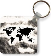 Sleutelhanger - Uitdeelcadeautjes - Wereldkaart - Zwart - Hout - Plastic