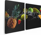 Artaza Canvas Schilderij Tweeluik Fruit Met Water Op Zwart Achtergrond - 120x80 - Foto Op Canvas - Canvas Print
