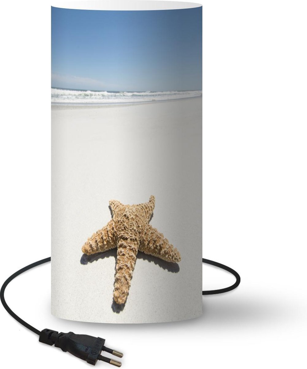 Lamp - Nachtlampje - Tafellamp slaapkamer - Zeester - Strand - lucht - 54 cm hoog - Ø24.8 cm - Inclusief LED lamp