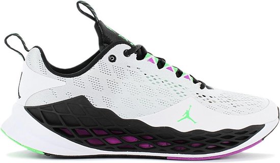 jordan zoom trunner advance