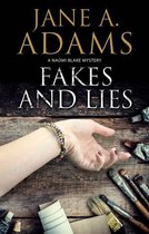 A Naomi Blake Mystery 12 - Fakes and Lies