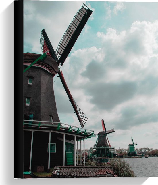 Canvas  - Molen onder Wolkenveld - 30x40cm Foto op Canvas Schilderij (Wanddecoratie op Canvas)