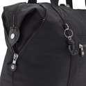 Détail de la fermeture éclair et du porte-clés singe du sac Kipling ART M noir.