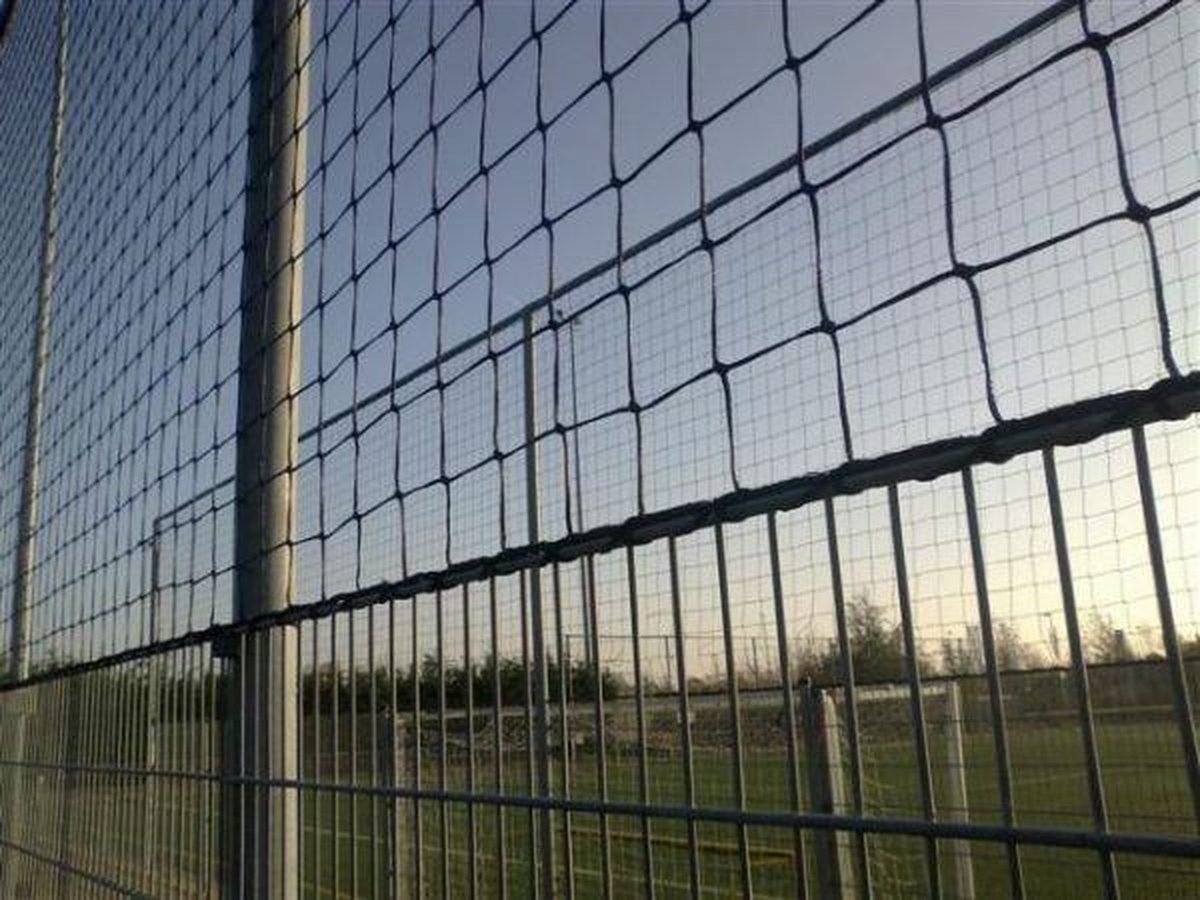Ballenvanger net of  Afschermnet in standaard maten:   25x5 meter - SoccerConcepts