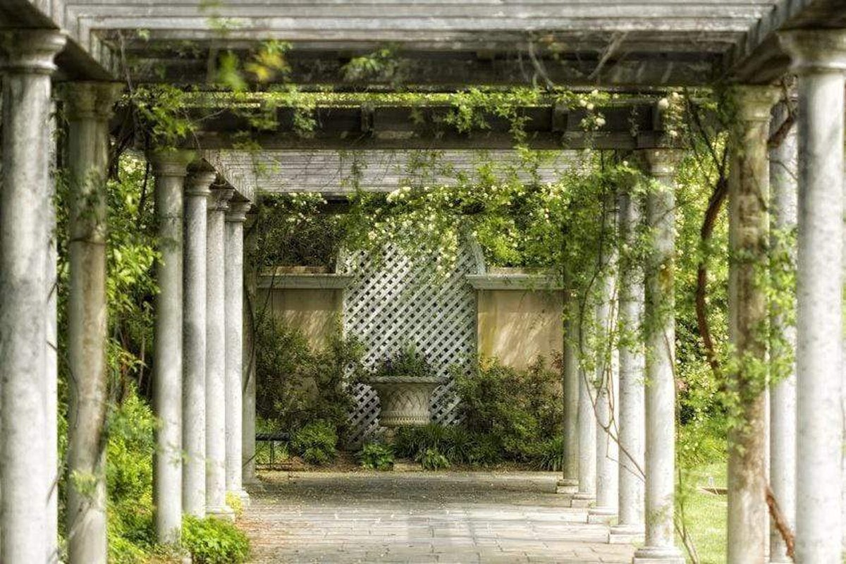 Vliesfotobehang Fotobehang 7 Banen, Looppad Tuin Art. 18016