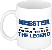 Meester the man, the myth, the legend cadeau koffiemok / theebeker 300 ml - verjaardag / bedankje - cadeau meester / leraar / onderwijzer