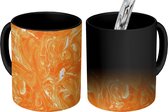 Magische Mok - Foto op Warmte Mokken - Oranje - Marmer print - Verf - Magic Mok - Beker - 350 ML - Uitdeelcadeautjes