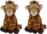Set van 2x stuks pluche knuffel giraffe van 17 cm - Speelgoed knuffeldieren