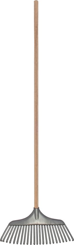 Grijze metalen bladhark met een essenhouten steel.