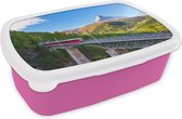 Broodtrommel Roze - Lunchbox - Brooddoos - Een trein in de Alpen - 18x12x6 cm - Kinderen - Meisje