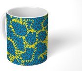 Mok - Koffiemok - Neon - Panterprint - Geel - Blauw - Patronen - Mokken - 350 ML - Beker - Koffiemokken - Theemok