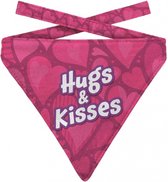 hondenhalsdoek Hugs & kisses roze polyester maat M