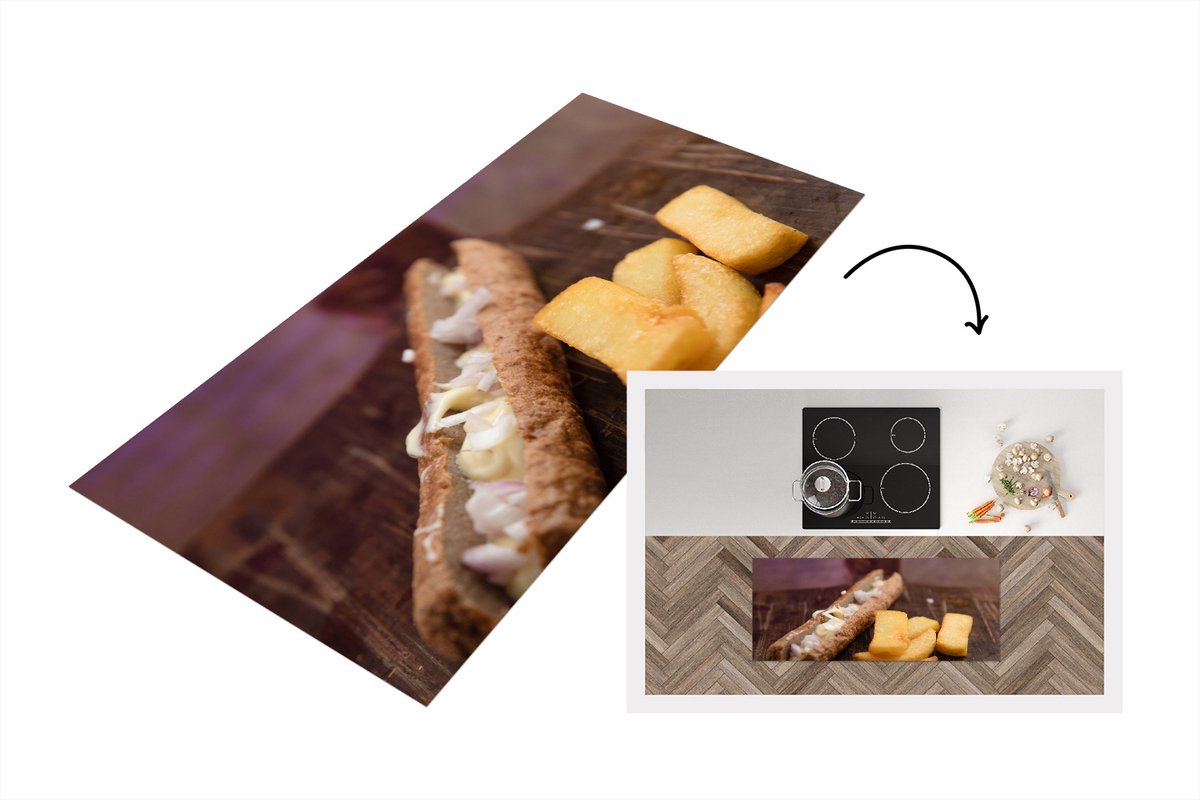 KitchenYeah Keukenloper - Loper keuken - Een frikandel met patat op een houten snijplank - 120x50 cm - Keukenloper vinyl Multicolor