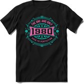 1980 The One And Only | Feest Kado T-Shirt Heren - Dames | Cobalt - Licht Roze | Perfect Verjaardag Cadeau Shirt | Grappige Spreuken - Zinnen - Teksten | Maat S