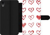 Bookcase Geschikt voor iPhone XR telefoonhoesje - Een illustratie met hartjes in verschillende vormen - Met vakjes - Wallet case met magneetsluiting