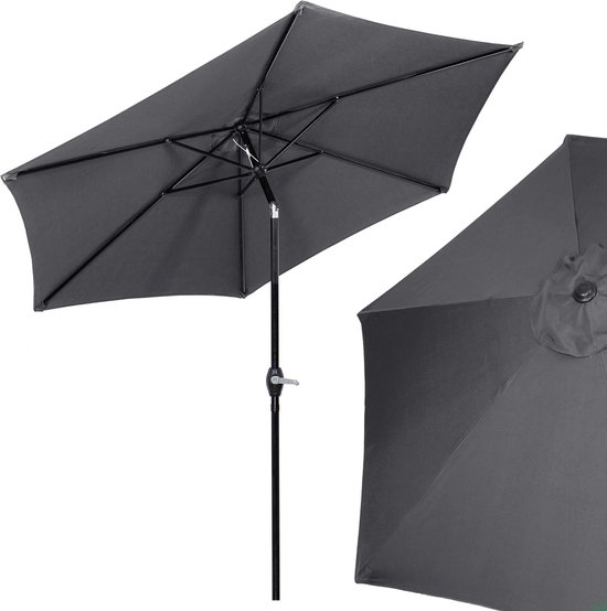 Antracietkleurige parasol, deels geopend, met zwarte spaken en een zwart paal.