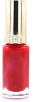 L'Oréal Paris Make-Up Designer Color Riche Le Vernis 401 Rouge Pin Up nagellak Rood 5 ml