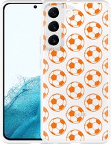 Galaxy S22 Hoesje Orange Soccer Balls - Designed by Cazy