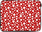 Laptophoes 15.6 inch - Bubbels - Rood - Stippen - Patroon - Laptop sleeve - Binnenmaat 39,5x29,5 cm - Zwarte achterkant
