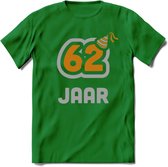 62 Jaar Feest T-Shirt | Goud - Zilver | Grappig Verjaardag Cadeau Shirt | Dames - Heren - Unisex | Tshirt Kleding Kado | - Donker Groen - 3XL