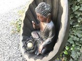 Beeld van boeddha met handgebaar zittend in een tempel, UNIEK!
