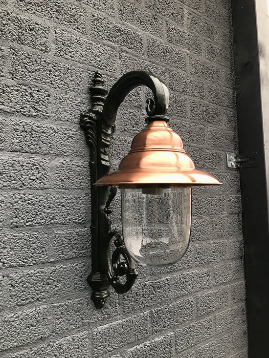 Nostalgische wandlamp in de kleur groen, met een koperen kap | bol.com
