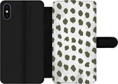 Bookcase Geschikt voor iPhone X telefoonhoesje - Marmer print - Stippen - Groen - Met vakjes - Wallet case met magneetsluiting