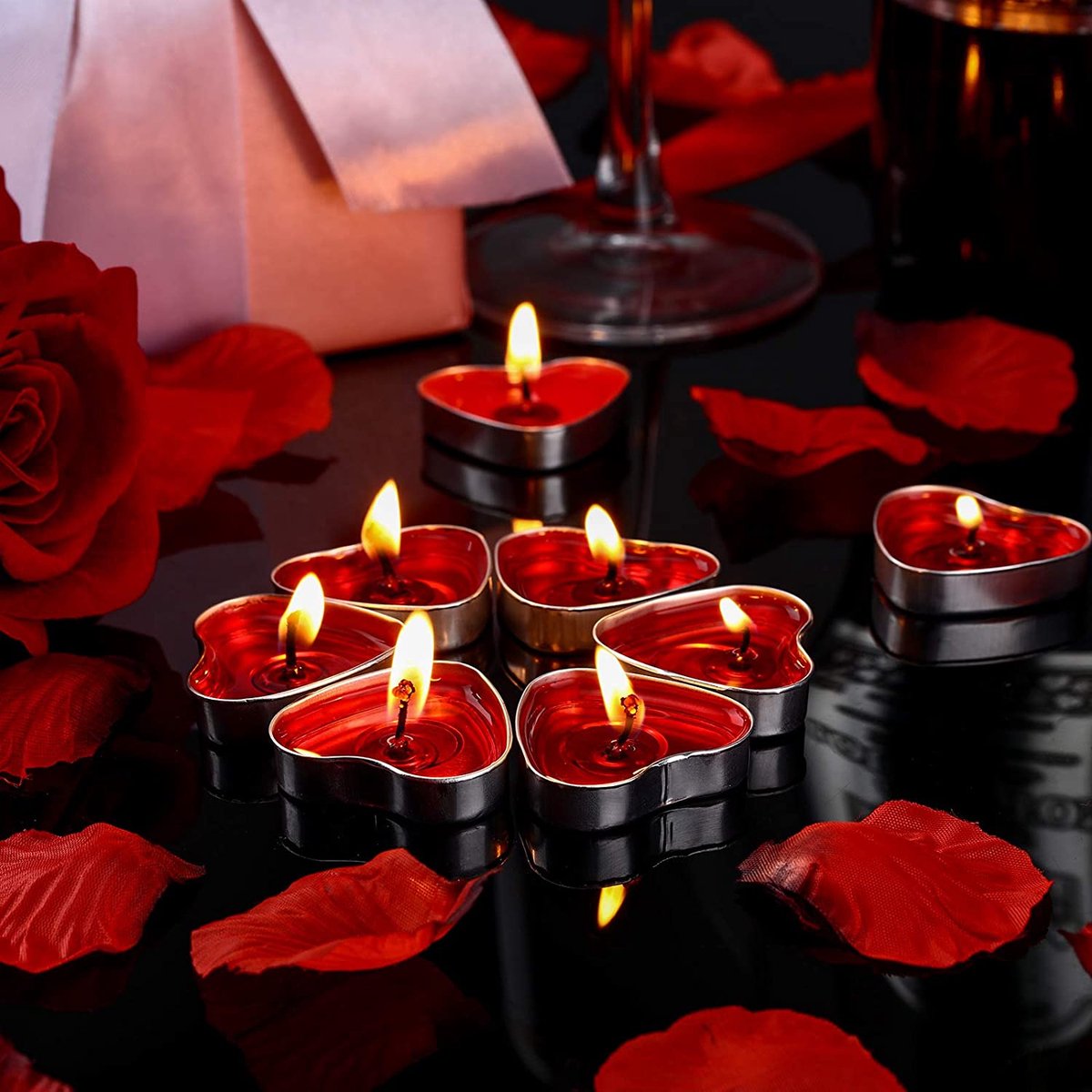 décor de bougies romantiques vintage. image tonique et bruitée