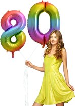 Regenboog cijfer ballon 80 helium gevuld.