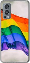 Geschikt voor OnePlus Nord 2 5G hoesje - Foto van een regenboog vlag - Siliconen Telefoonhoesje