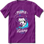 Cool People Do Fishing - Vissen T-Shirt | Blauw | Grappig Verjaardag Vis Hobby Cadeau Shirt | Dames - Heren - Unisex | Tshirt Hengelsport Kleding Kado - Paars - XL