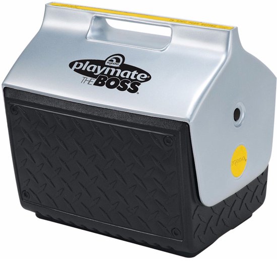 Zwarte koelbox met geruit patroon en zilverkleurige bovenkant met 'Playmate The Boss Igloo' logo. Gele cirkel aan de zijkant.