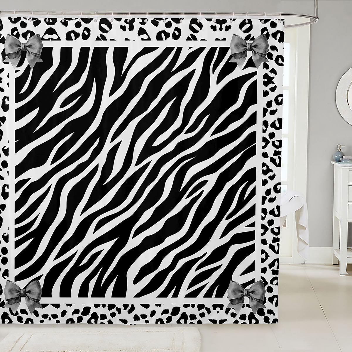 Omgoods - Retro Dierenhuid Douchegordijn in Zwart met Luipaardprint