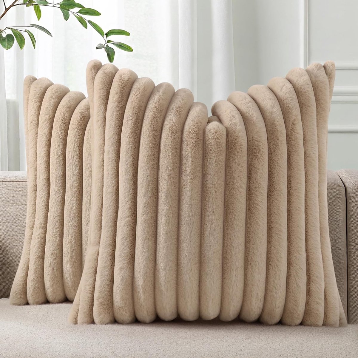Omgoods - Set van 2 Pluche Kussenslopen 50x50 cm in Kaki