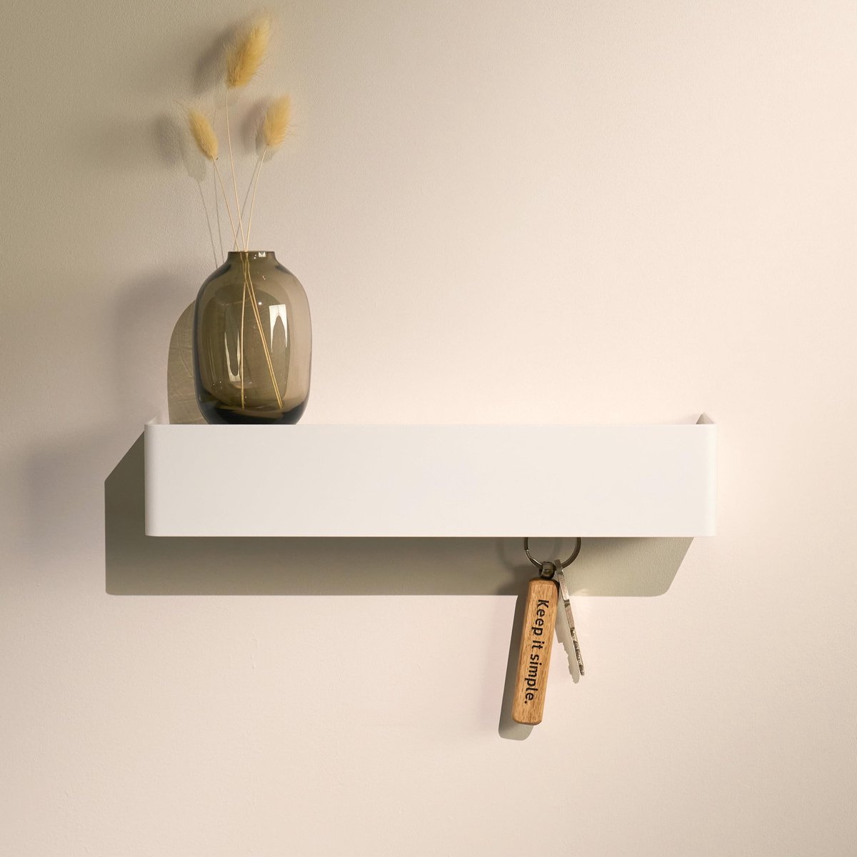 Omgoods - Design Hamburg Moderne Wandsleutelhanger met Wandplank - Minimalistisch Design in Mat Wit