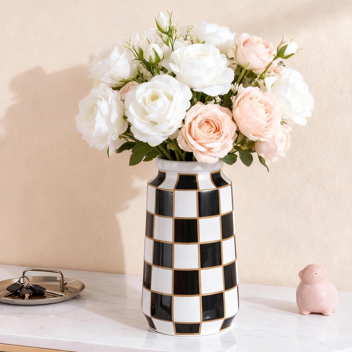 Moderne keramische vaas in zwart-wit, ideaal voor bloemen en pampasgras, minimalistische decoratie voor eettafel en woonkamer