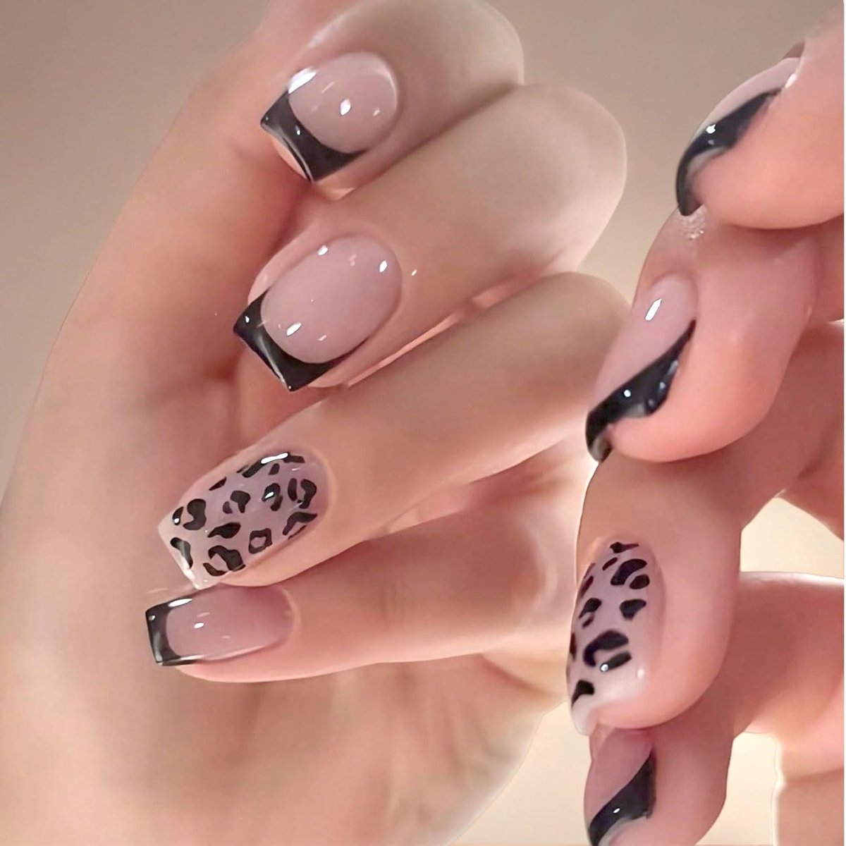 Press-on nagels 24-delig - korte vierkante vorm - zwart luipaardprint - elegante manicure in 15 seconden - ShopVlot