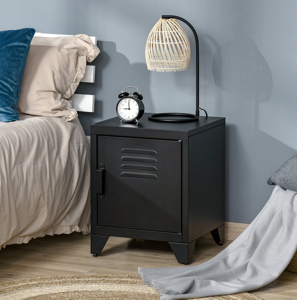 DESMIU Bedtafel Industrieel Met Verstelbare Legplank En Magnetische Deur Voor Slaapkamer En Woonkamer Metaal Zwart 40x40x50 Cm