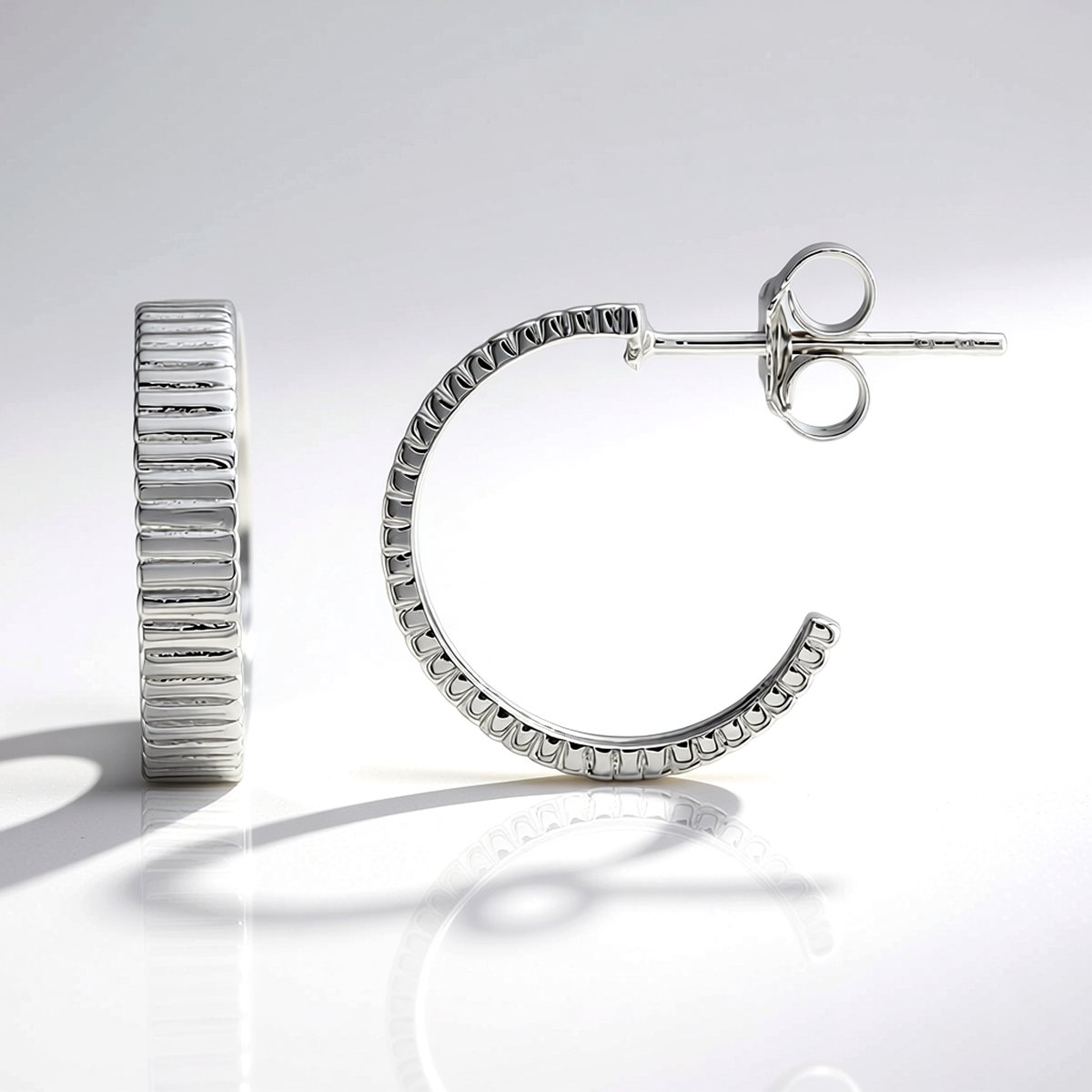 Cavill - Zilveren Oorbellen - 925 Sterling Zilver - Gerhodineerd - Middelgrote Oorringen 15 mm - Licht & Elegant - Chique Dames Oorringen