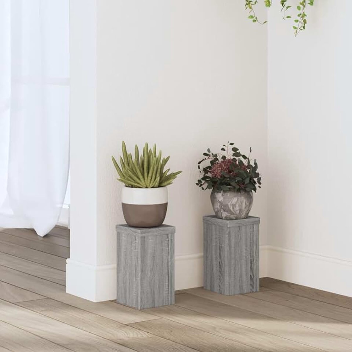 2 stuks, van houtmateriaal in grijs Sonoma, 10 x 10 x 18 cm, met stabiele bovenplaat en holle constructie voor extra stabiliteit, onderhoudsvriendelijk en tijdloos design.