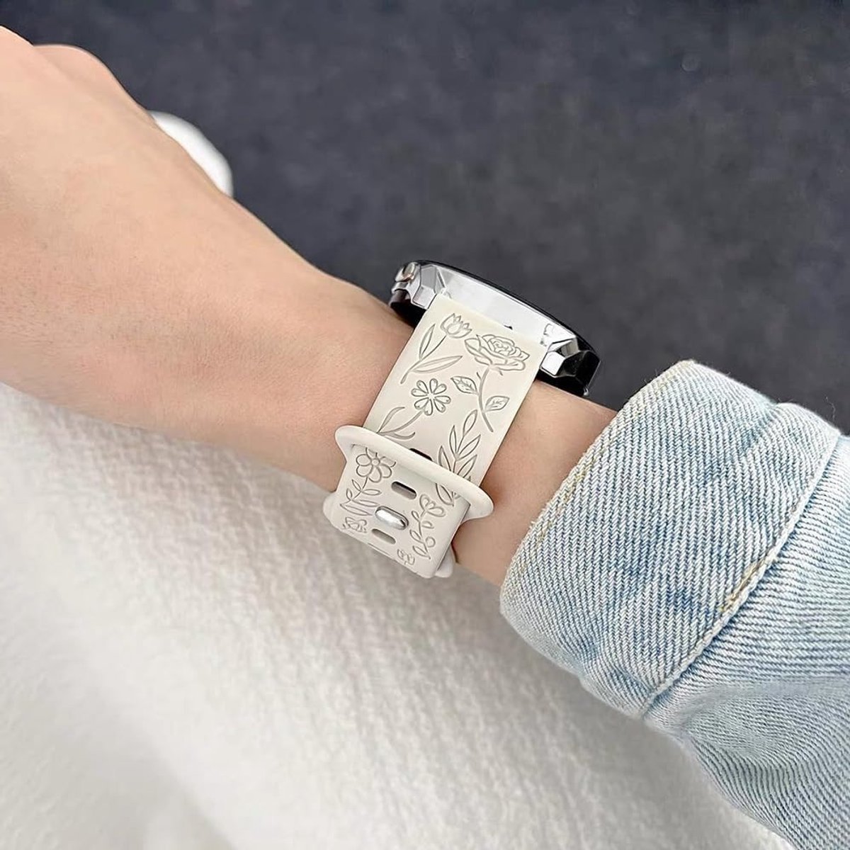 Stijlvolle 22mm Silicone Armband voor Suunto 5 Peak, 9 Peak en Race - Vervangende Horlogeband met Bloemenpatroon voor Comfort en Duurzaamheid thumbnail 4