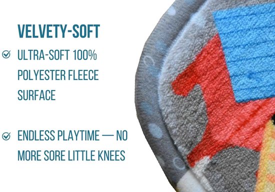 Fluweelzacht, 100% polyester fleece oppervlak voor zachte knieën tijdens het spelen.