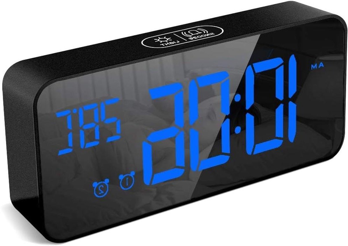 Digitale Wekker - Tafelklok Temperatuur - Wakker Worden - Spraakgestuurd Volume - 12/24H - Zwart