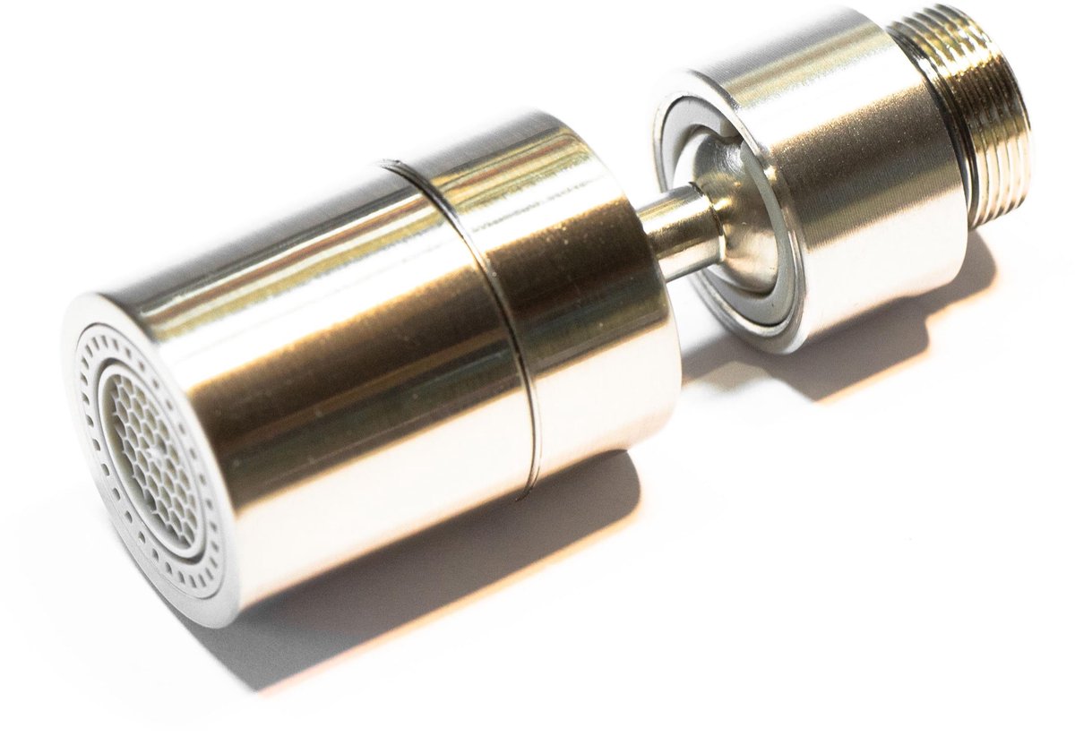 Beluchter van geborsteld nikkel metaal compatibel met IKEA M18.5 kranen. 360° draaibaar en 80° kantelbaar. Ingebouwd filter.