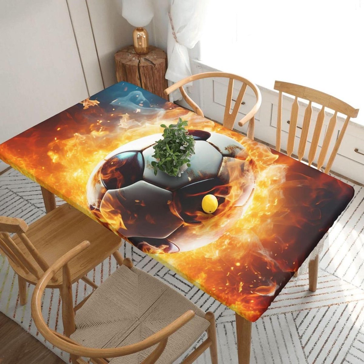Tafelhoes Waterdicht - Tafelkleed Rechthoekig - Feestelijke Decoratie - Morsbestendig Materiaal - 183x137 cm - Voetbal Print
