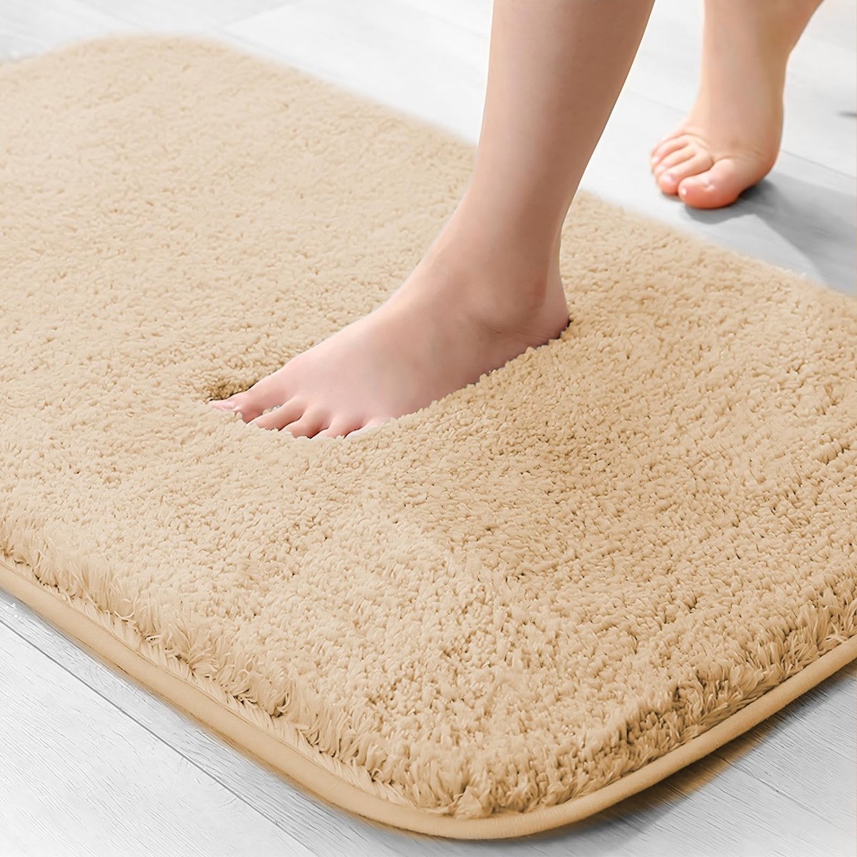 Microfiber Badmat - Super Dik & Absorberend - 2 cm Hoog - Kamelkleur - 40 x 60 cm