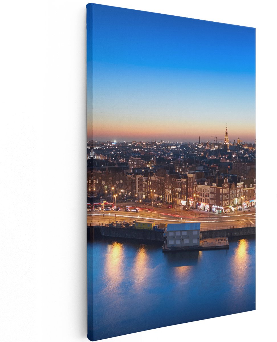 Artaza Canvas Schilderij Amsterdam Centrum In De Nacht - 120x180 cm - Groot - Wanddecoratie Woonkamer - Schilderijen - Muurdecoratie